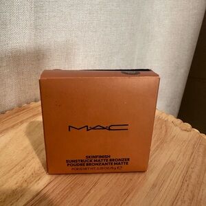 MAC Cosmetics Sunstruck Matte Bronzer